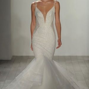 Lazaro size 16 wedding dress